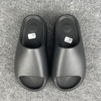 Yeezy Slides 'Onyx'