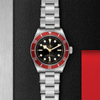 Black Bay 41mm - Black, Burgundy Bezel on Bracelet
