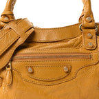 Agneau Giant 12 Gold Hardware First Jaune Moutarde