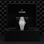 TUDOR Royal 30mm - White, Mother-of-Pearl, Diamond-Set on Bracelet