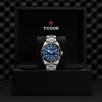 Black Bay 68 43mm - Blue, Black Bezel on Bracelet