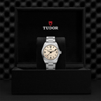 Ranger 39mm - Beige on Bracelet