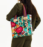 Dezi Classic Tote