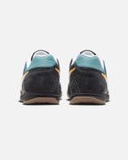Nike Gato SE Black/White