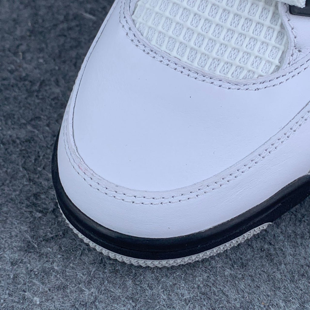Air Jordan 4 Retro OG 'White Cement' 2016