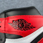 Air Jordan 1 Retro High OG 'Black Toe' 2016