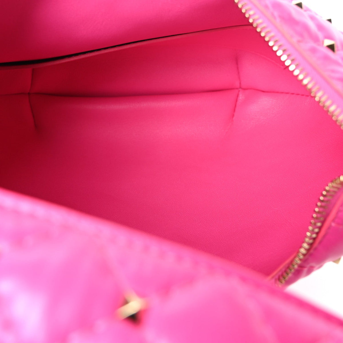 Nappa Small Rockstud Spike Hobo Fuxia